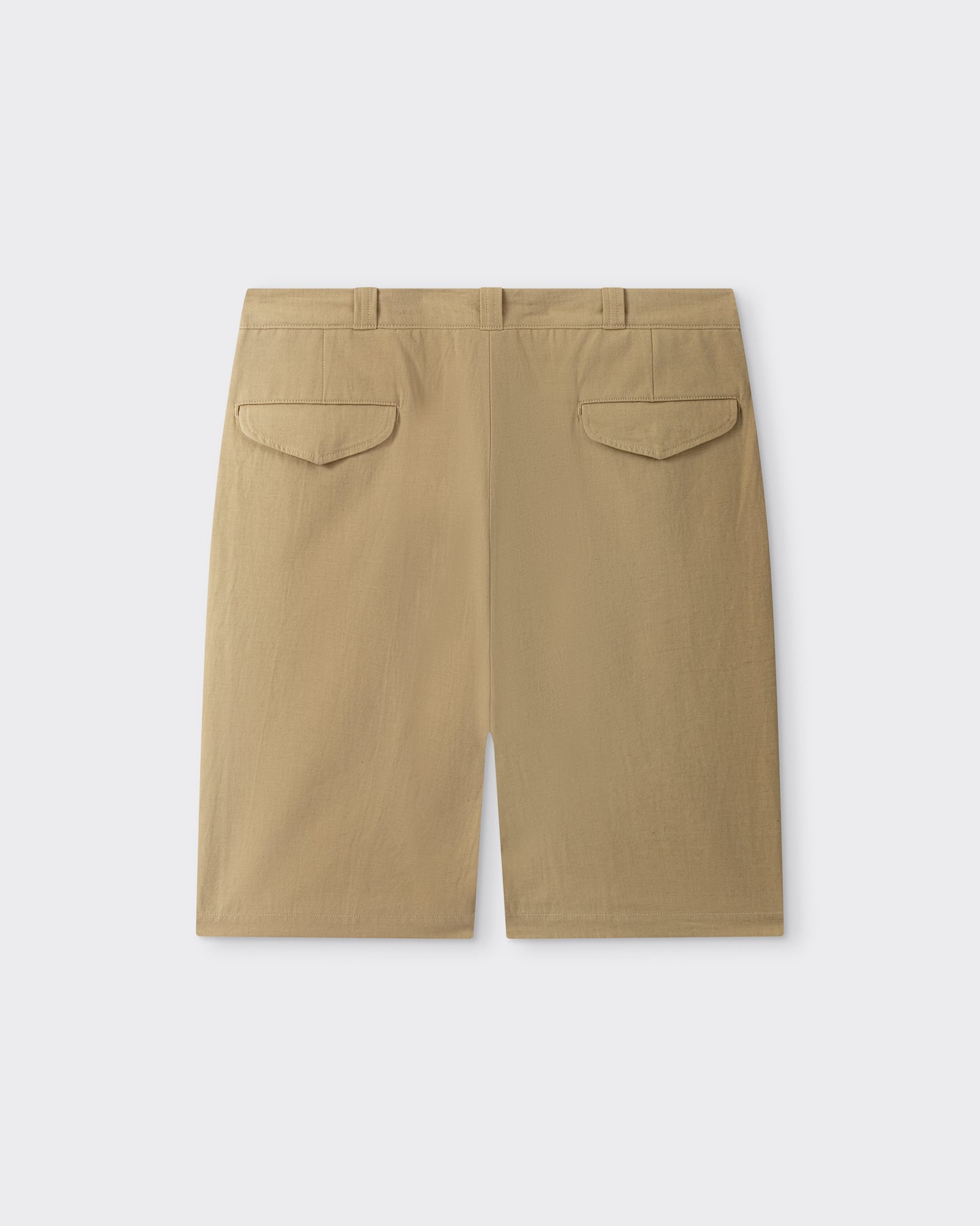 Short à pinces Lot.215 T.T, vue de dos, poches arrière à rabat