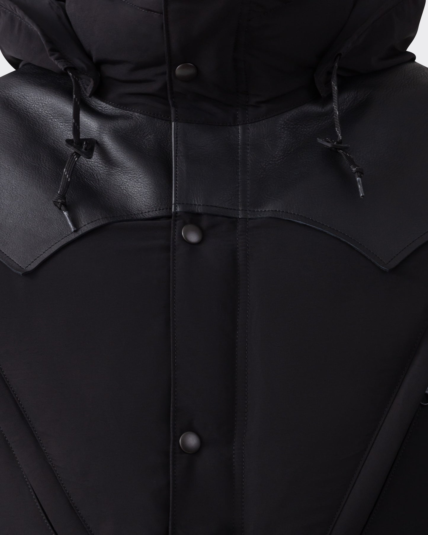 Down Mountain Parka : Black