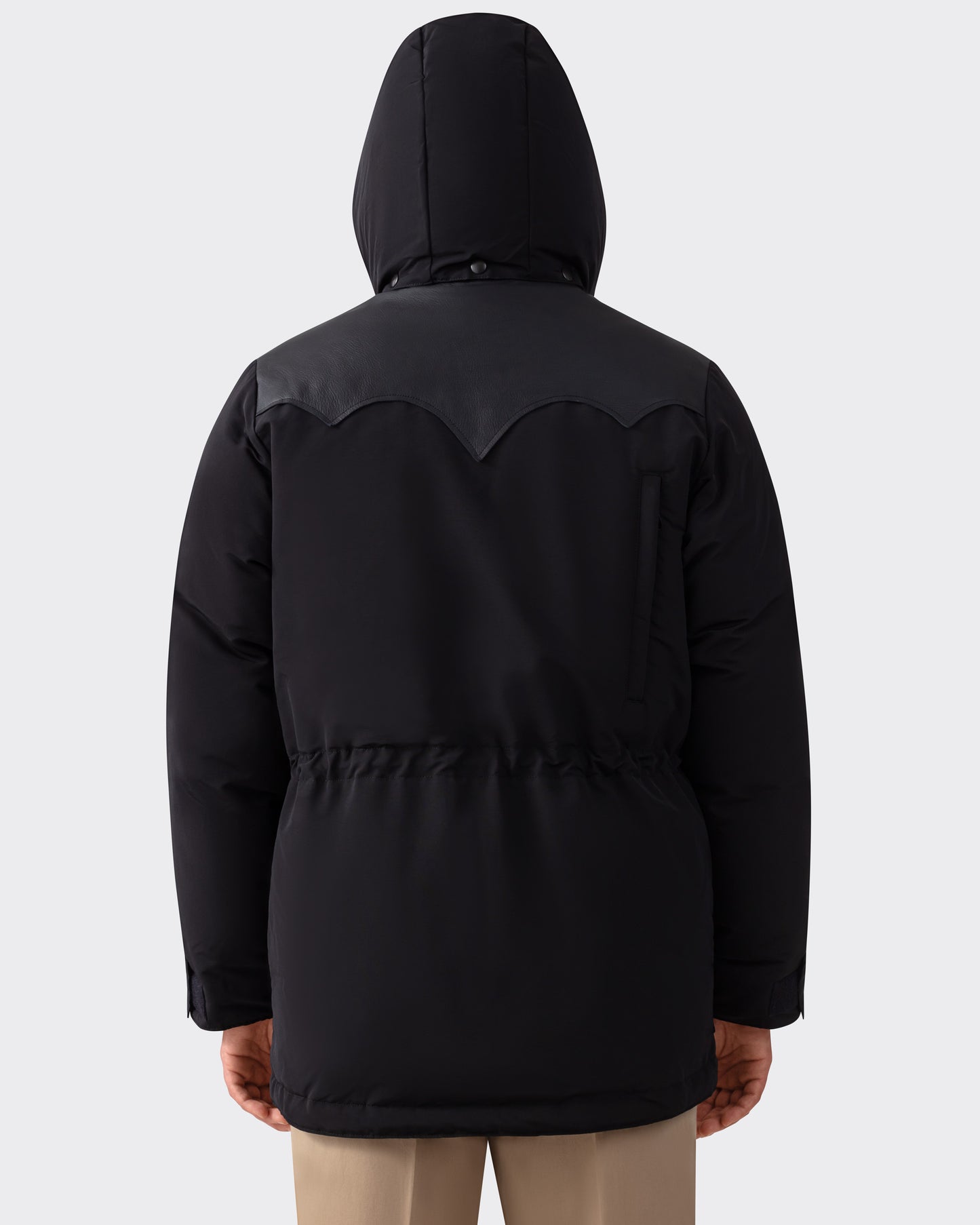 Down Mountain Parka : Black