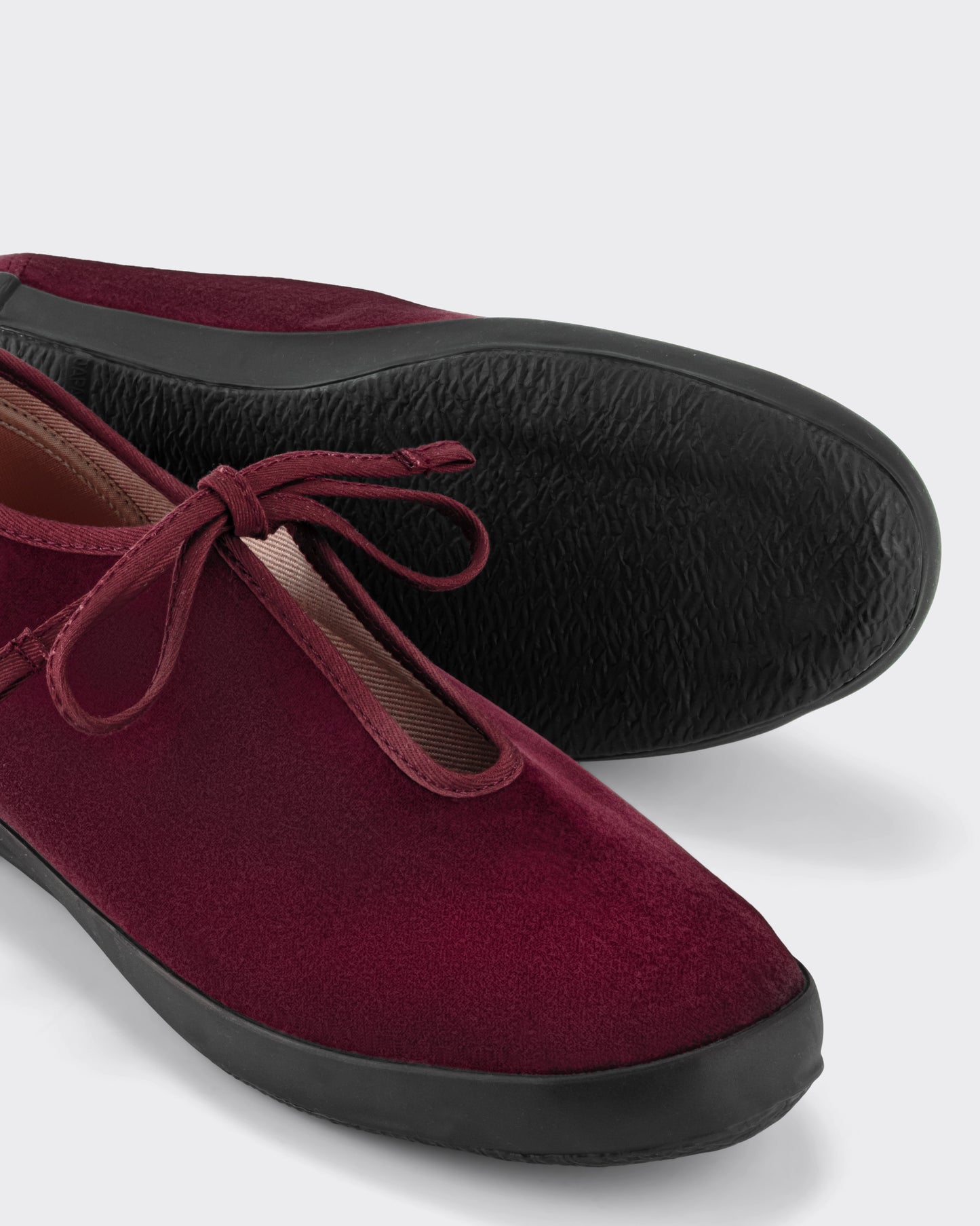 Women Lite Prim in Velvet : Burgandy