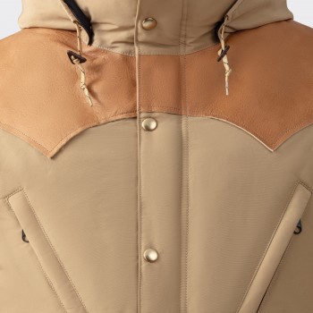 Down Mountain Parka : Beige