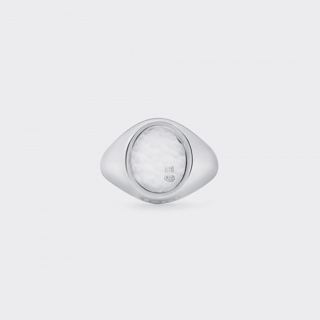Oval Hammered Signet Ring : 925 Silver/925 Silver