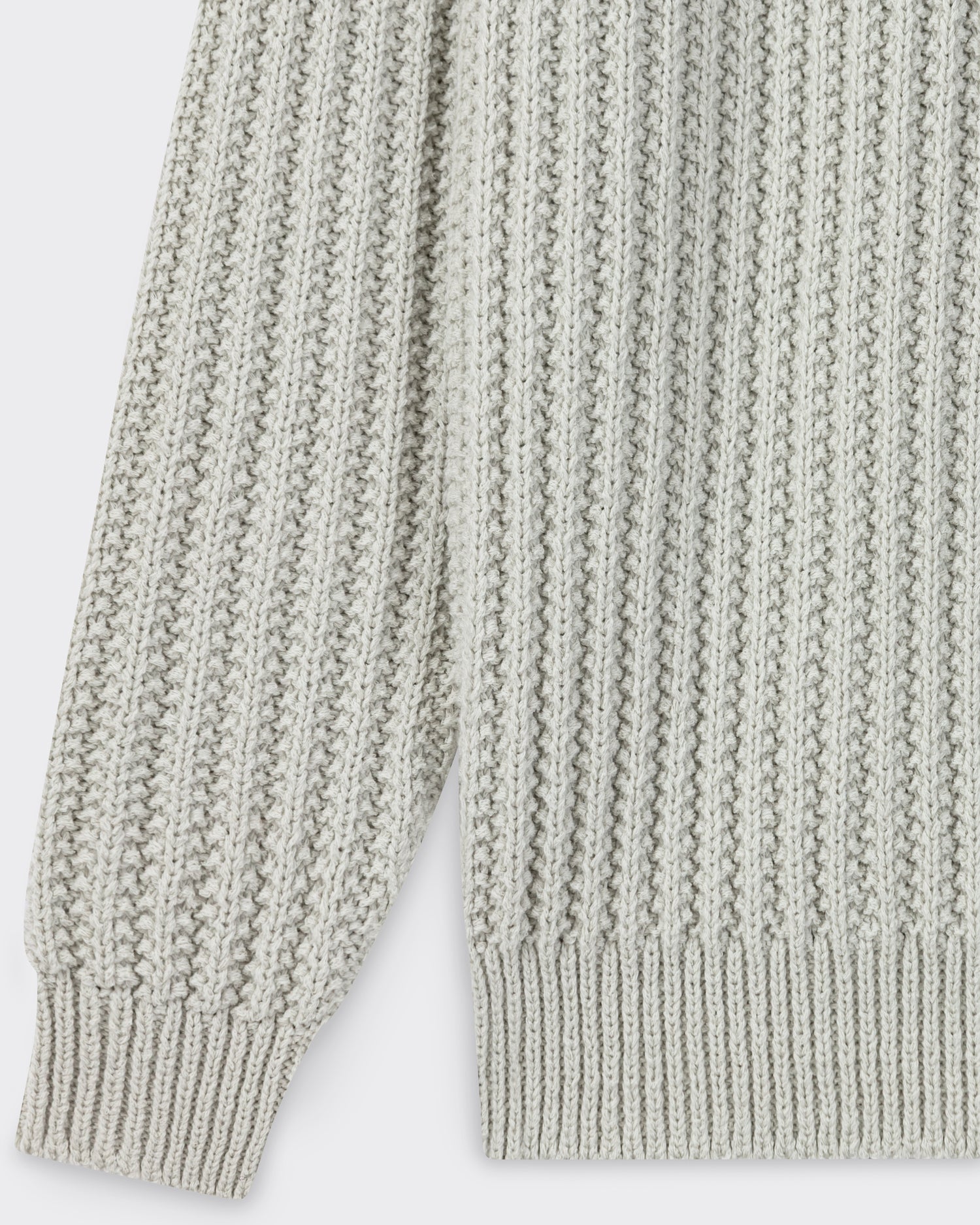 Batoner chunky signature crew neck knit in summer wool, mint green, low gauge, made in Japan Sleeve