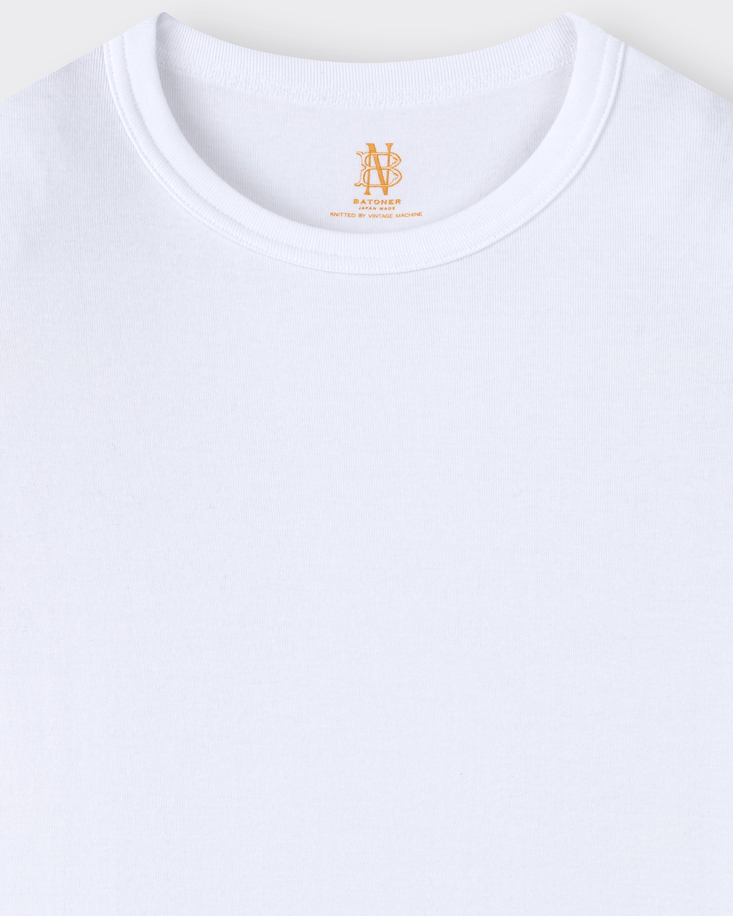 Batoner tubular cotton t-shirt white, ribbed collar detail