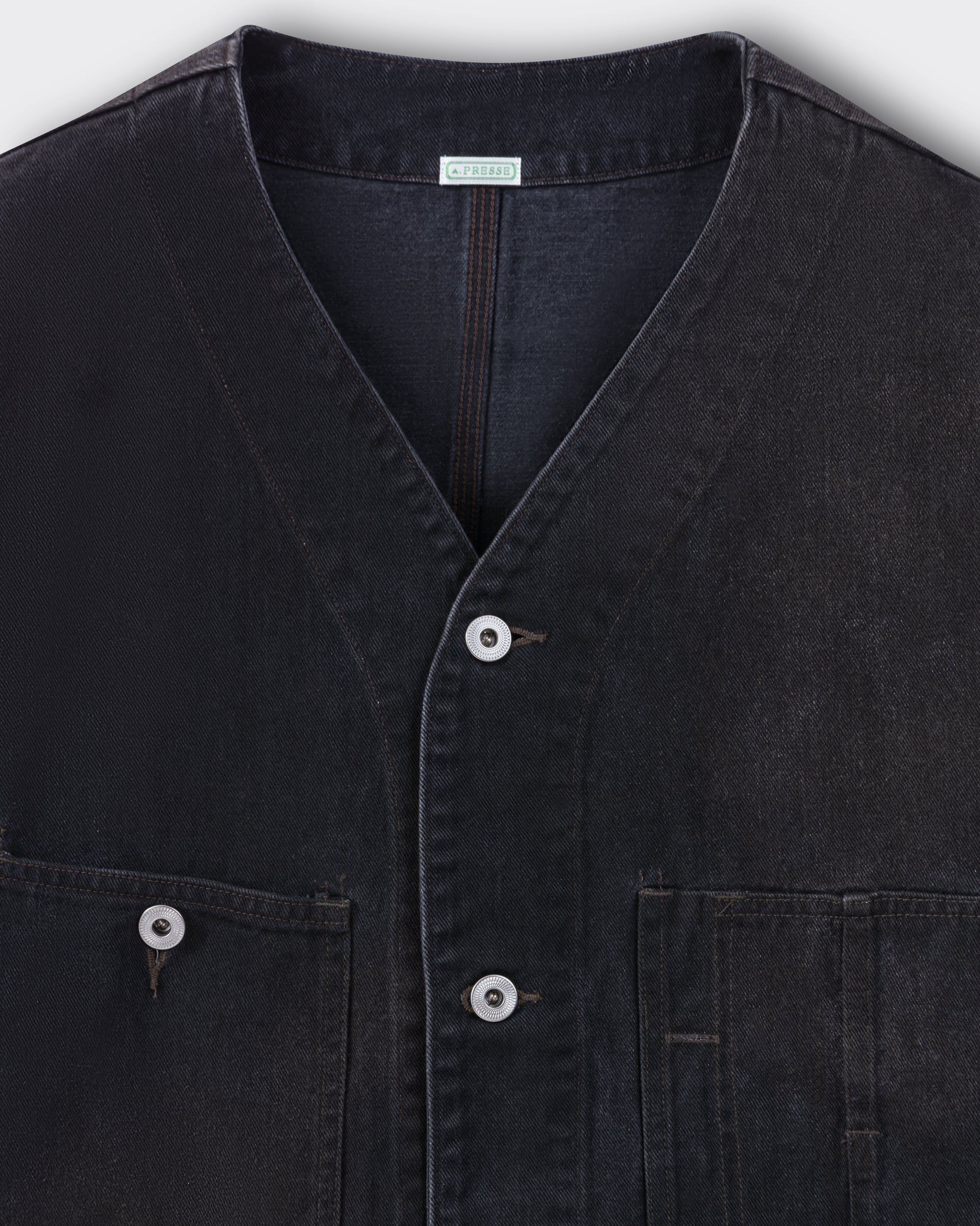 A.PRESSE engineer jacket in 10oz black selvedge denim, 1950s inspiration, hand-treated patina, made in Japan