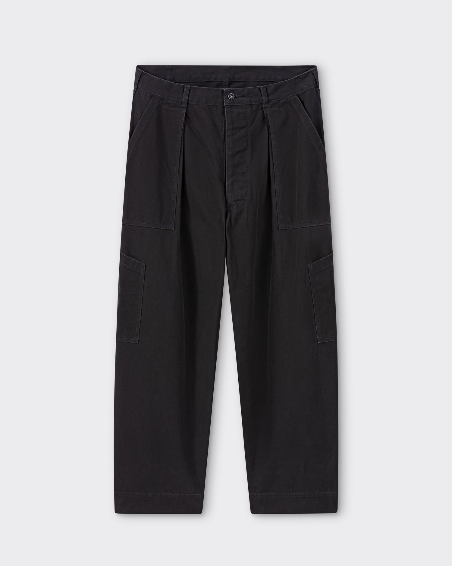A.PRESSE military trousers in French cotton gabardine, US Air Force inspired, wide cut, made in Japan