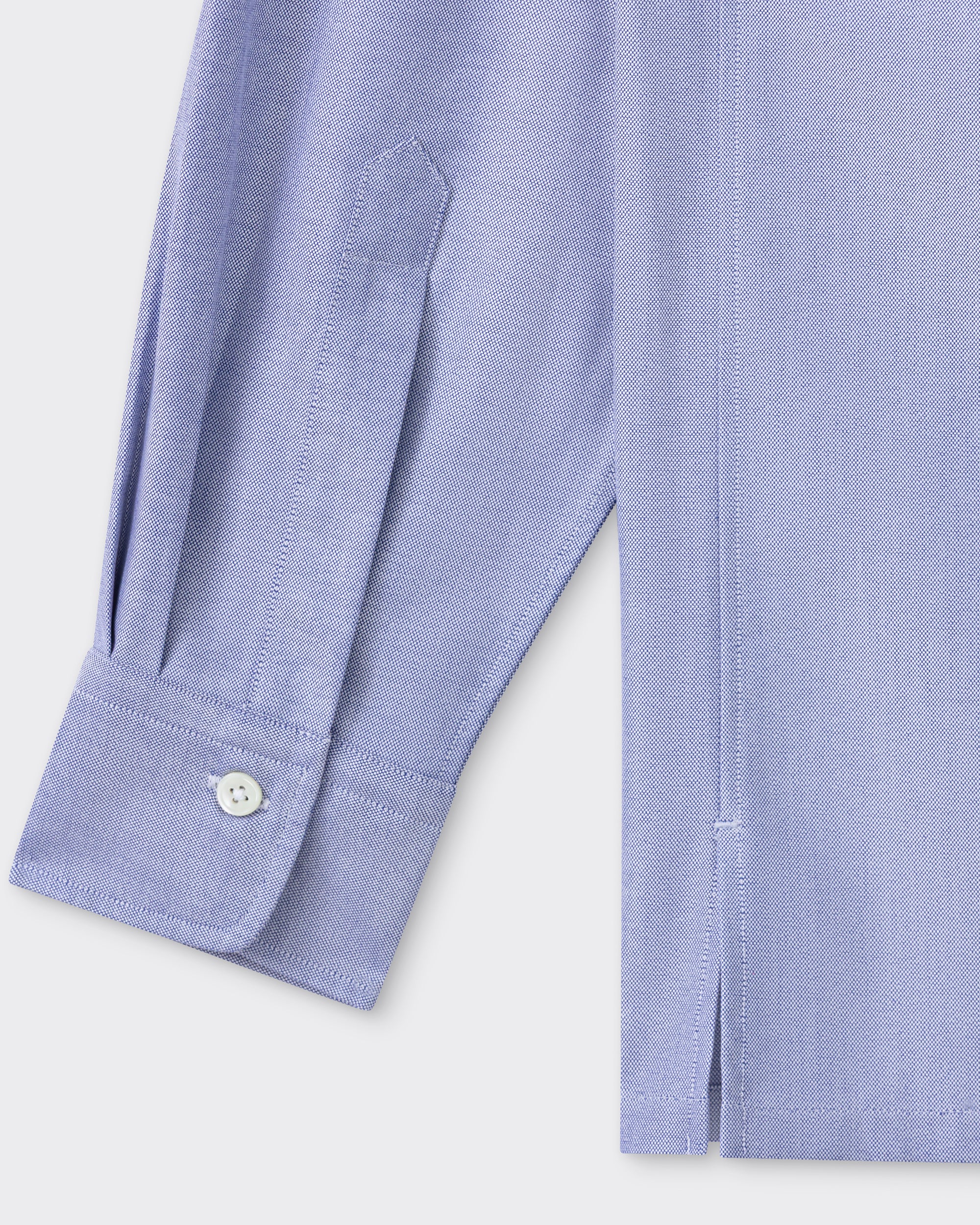Cuff detail with mother-of-pearl button, navy oxford shirt, BEIGE HABILLEUR PARIS