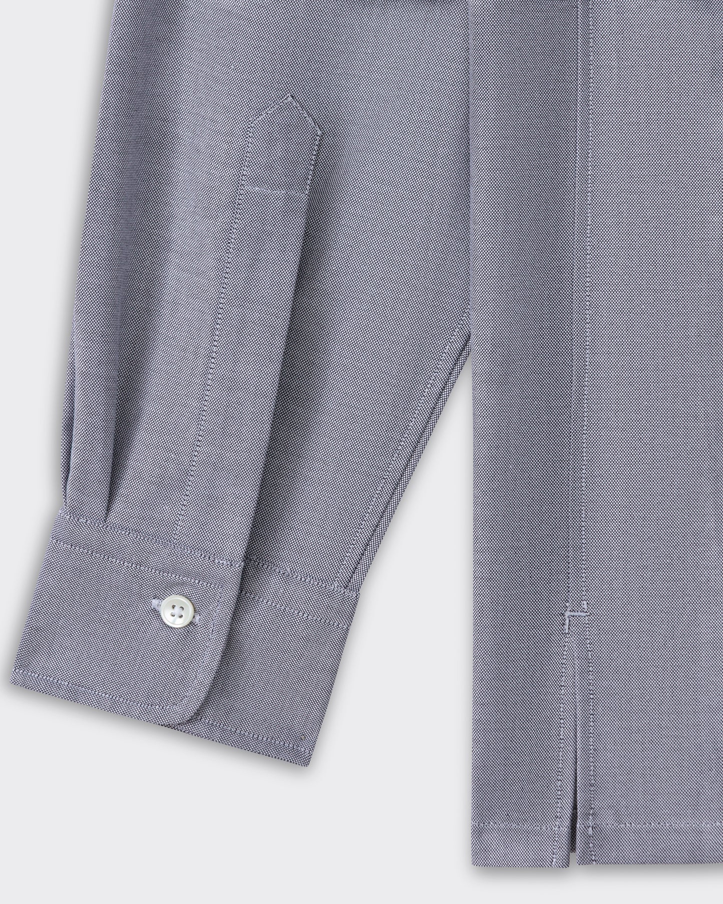 Cuff detail with mother-of-pearl button, grey oxford shirt, BEIGE HABILLEUR PARIS