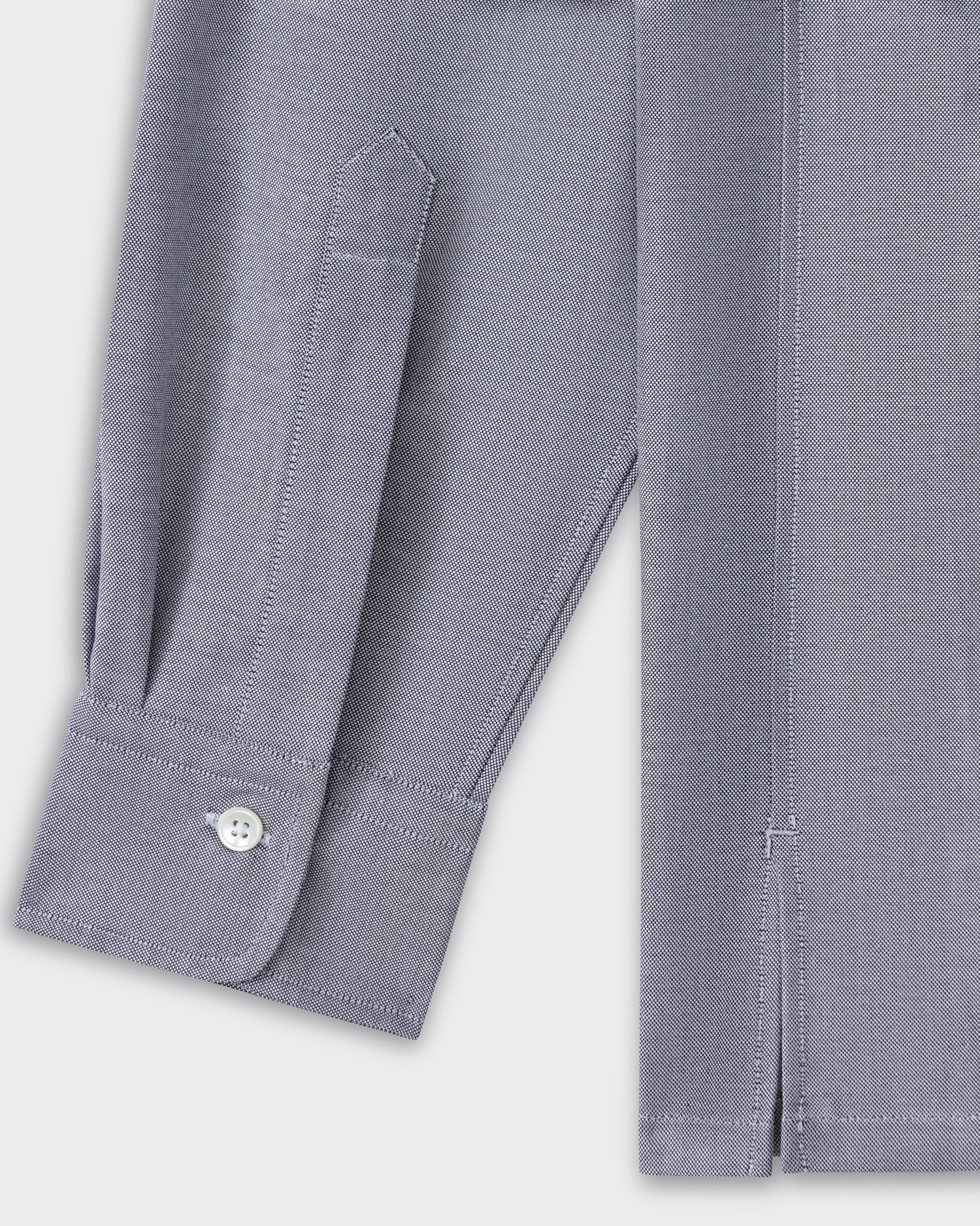 Cuff detail with mother-of-pearl button, grey oxford shirt, BEIGE HABILLEUR PARIS