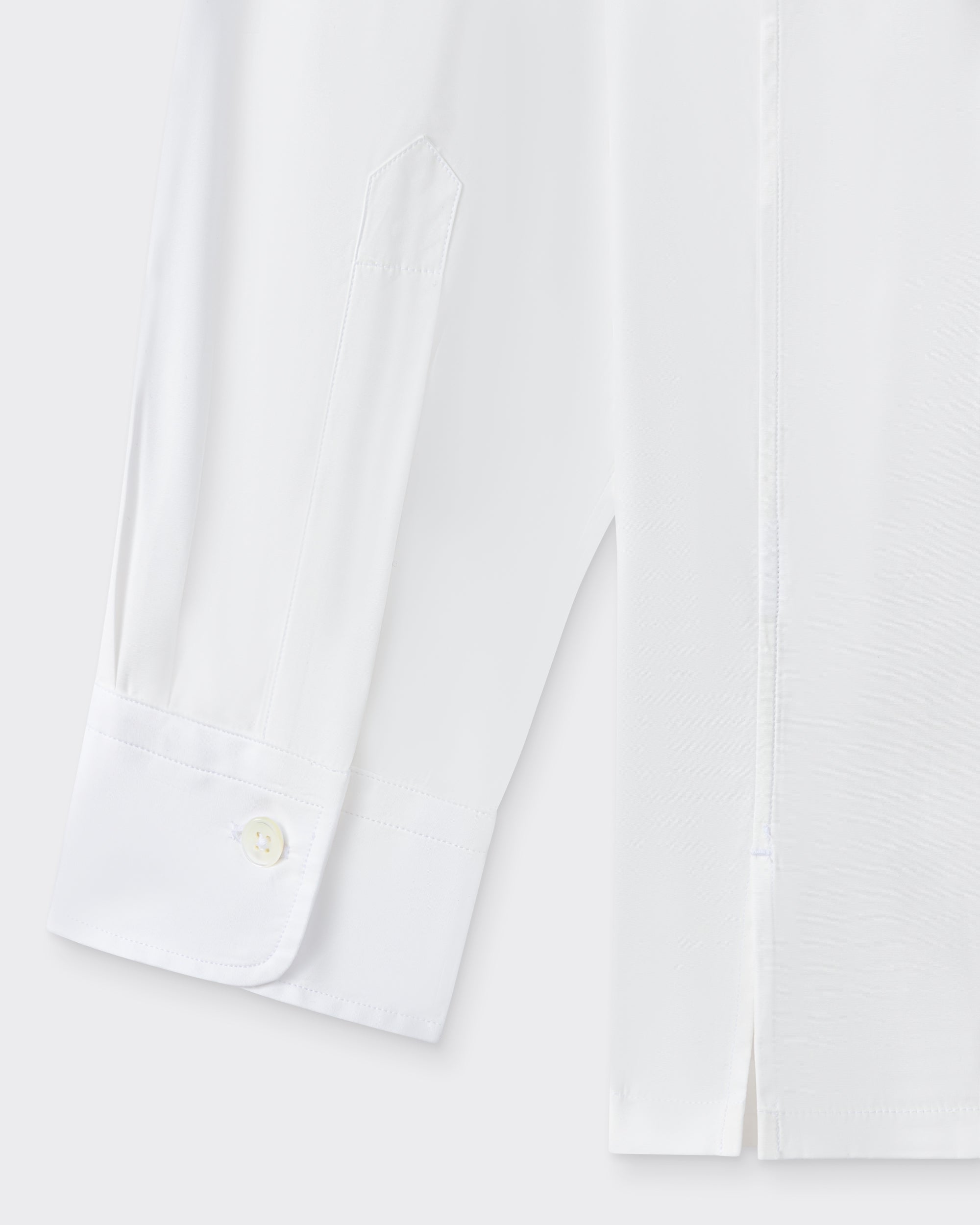 Cuff detail with mother-of-pearl button, white poplin shirt, BEIGE HABILLEUR PARIS