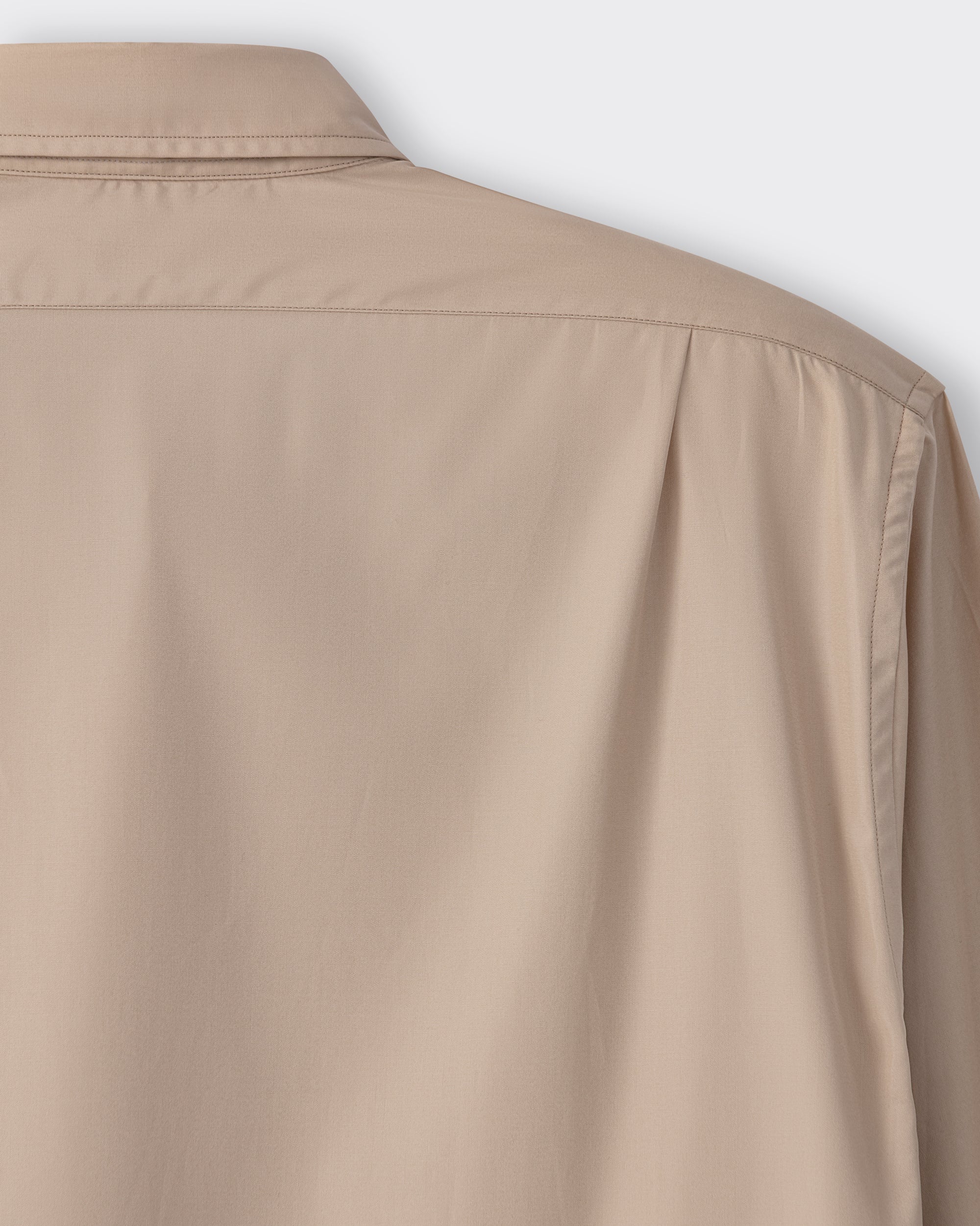 Back pleats detail, beige poplin shirt, BEIGE HABILLEUR PARIS