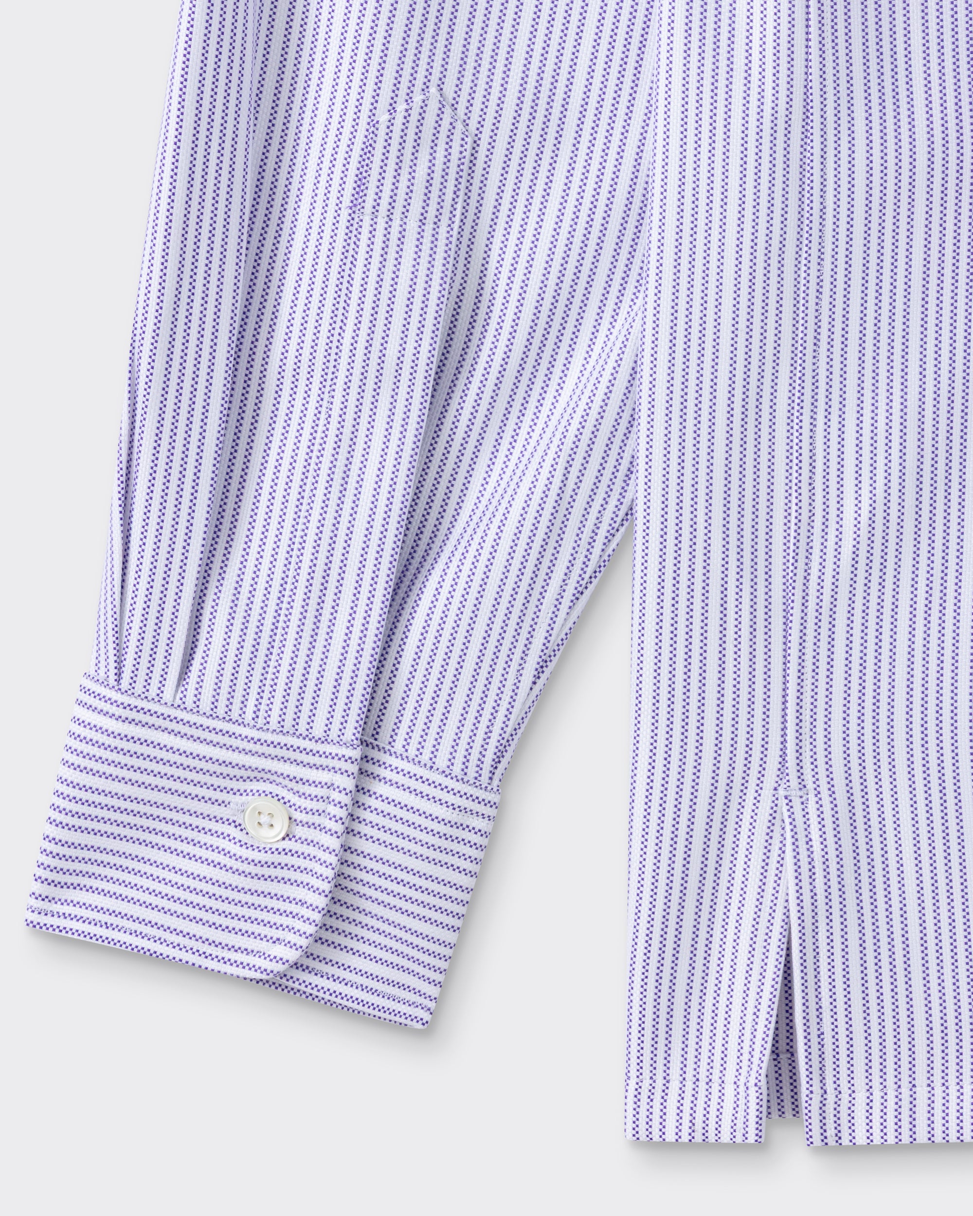 Cuff detail with mother-of-pearl button, white and lavender oxford shirt, BEIGE HABILLEUR PARIS