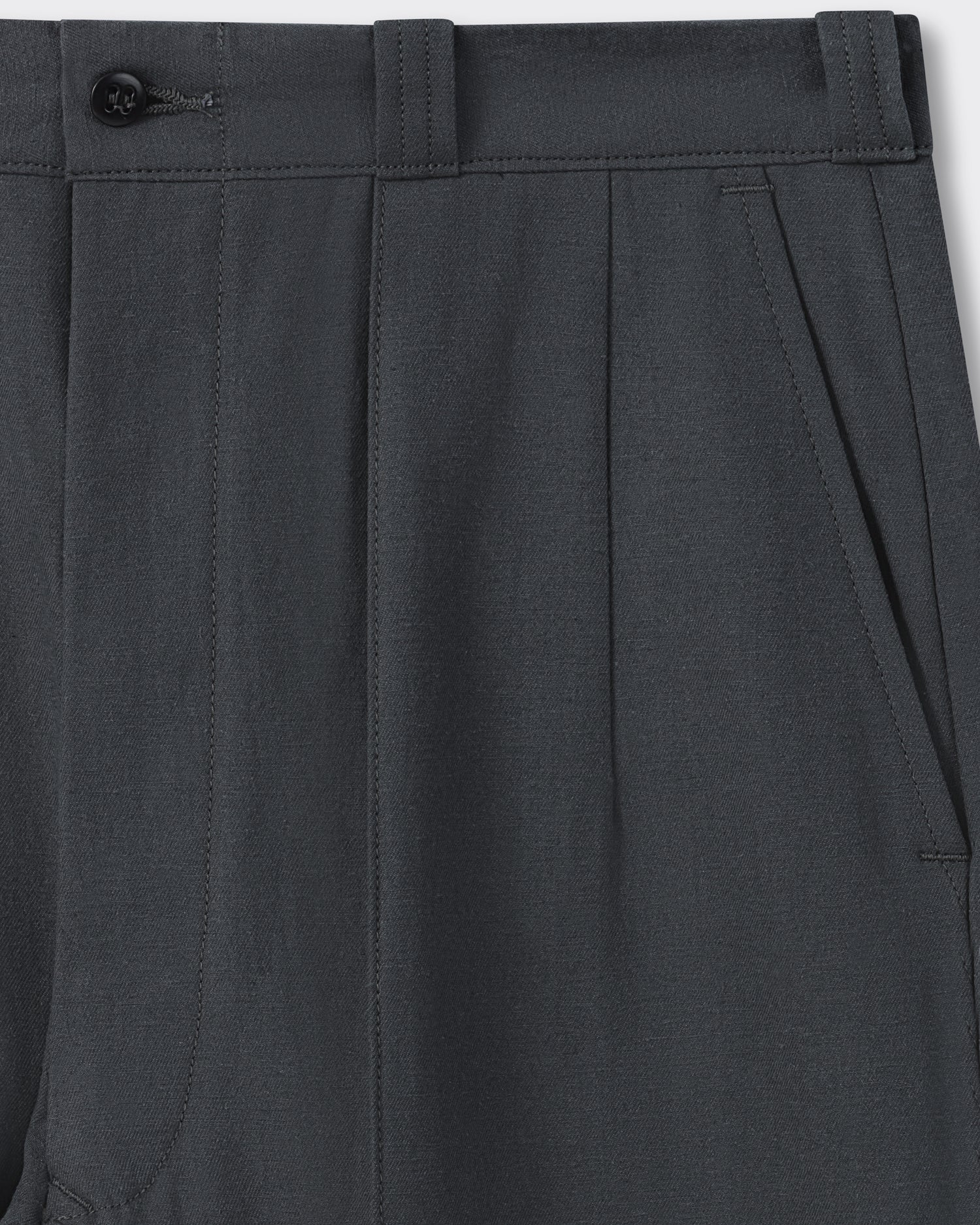 T.T Lot.215 Short à Pinces Coton & Chanvre detail