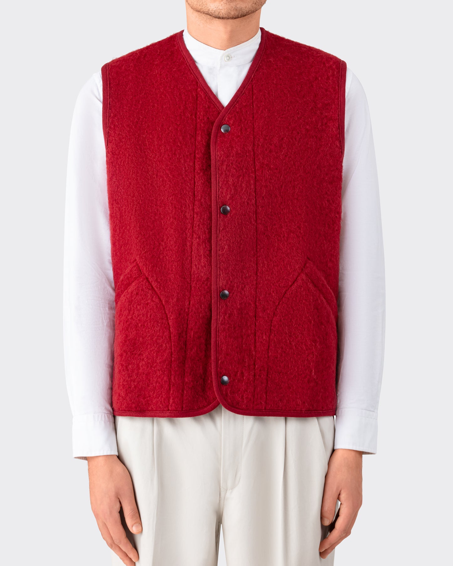 “Contour” Wool Vest : Dahlia Red
