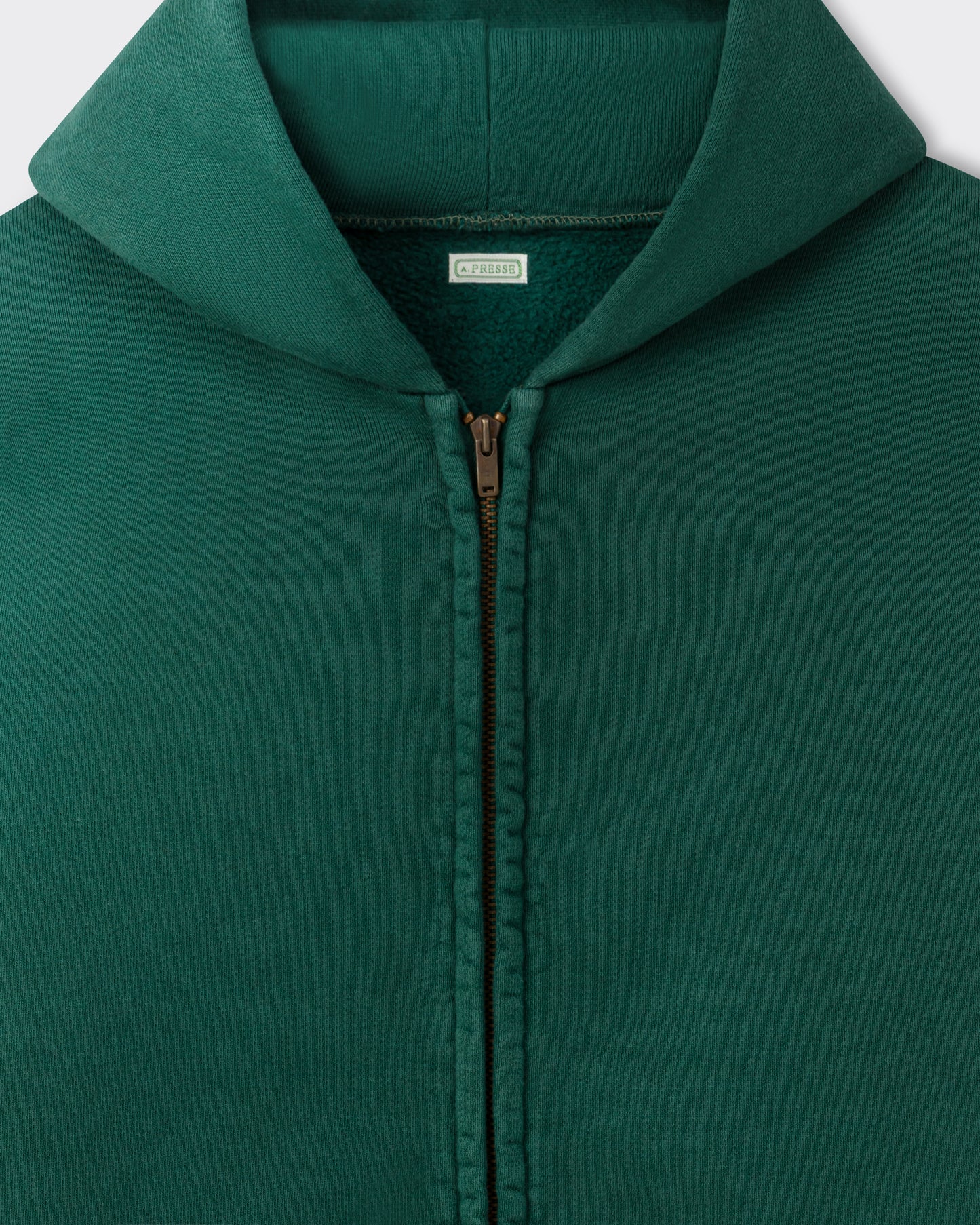 A.PRESSE zip hooded sweatshirt in green cotton fleece, close-up on the fleece and zip