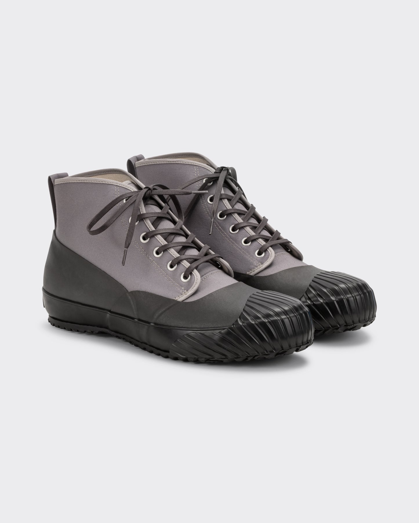 Moonstar Allweather waterproof canvas trainers in lavender grey, three-quarter view