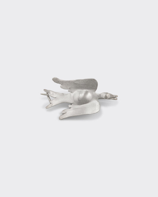 Rier bird brooch in 925 sterling silver by Zoé Mohm, detail view