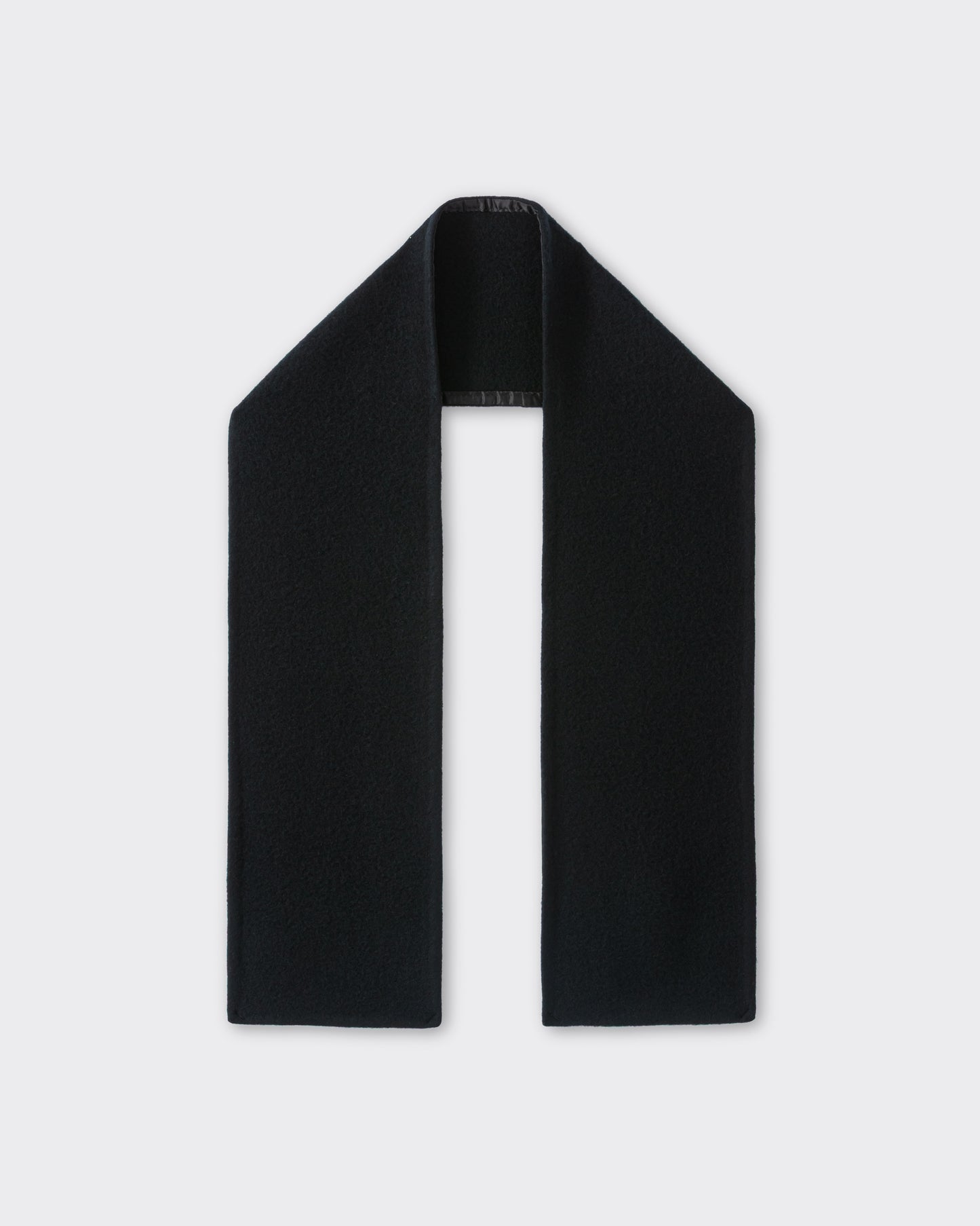 RIER wool fleece scarf in black, laid flat