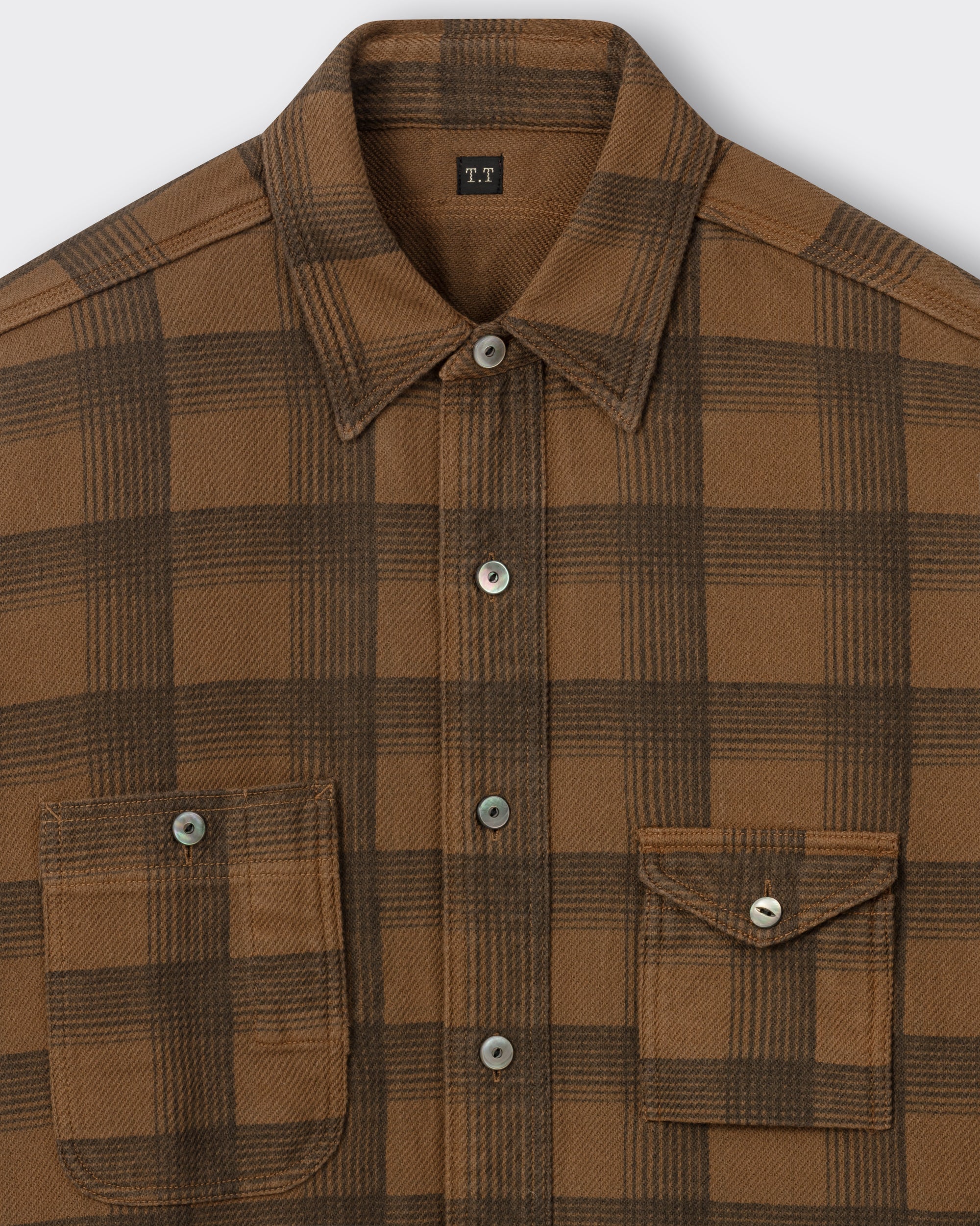 T.T Lot.111 Work Shirt in brown garment-dyed check cotton, collar detail