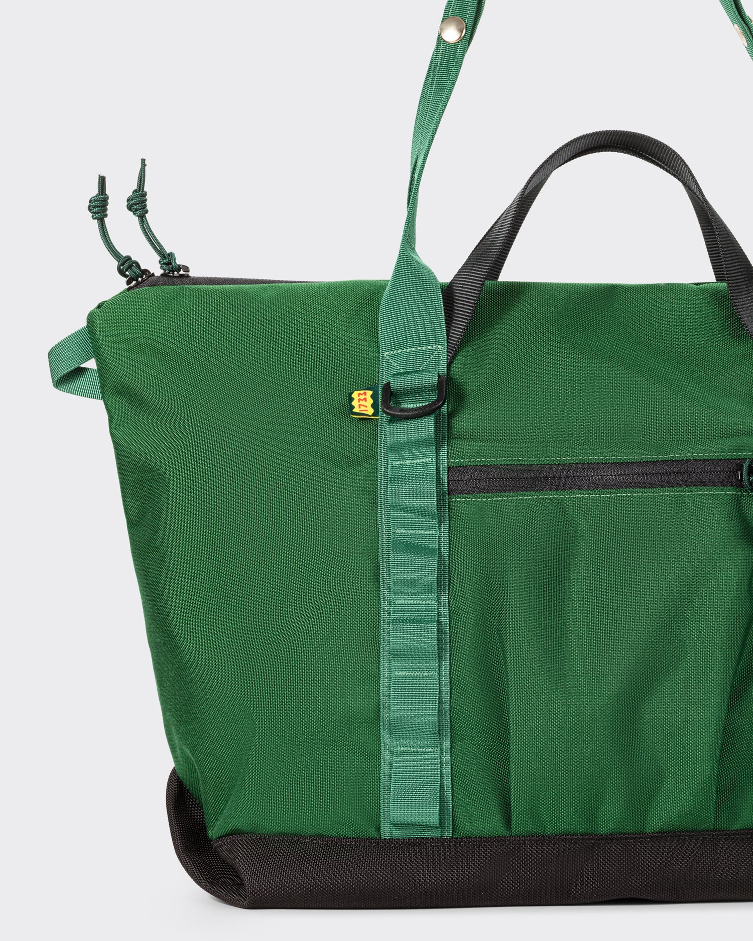 1733 Zip Tote 28L in forest green Cordura nylon, side view, BEIGE HABILLEUR PARIS