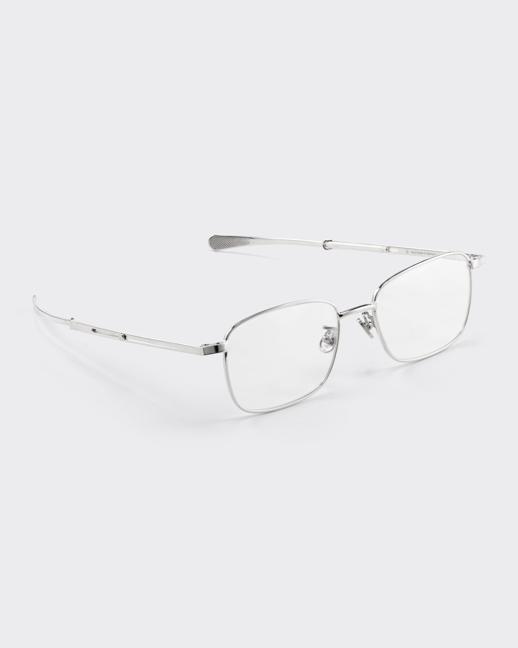 Gernot Lindner GL 203 rectangular sterling silver 925 optical glasses, three quarter view, BEIGE HABILLEUR PARIS