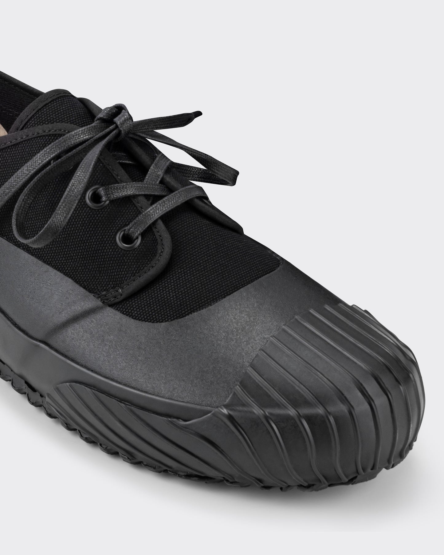 Allweather Low : Black