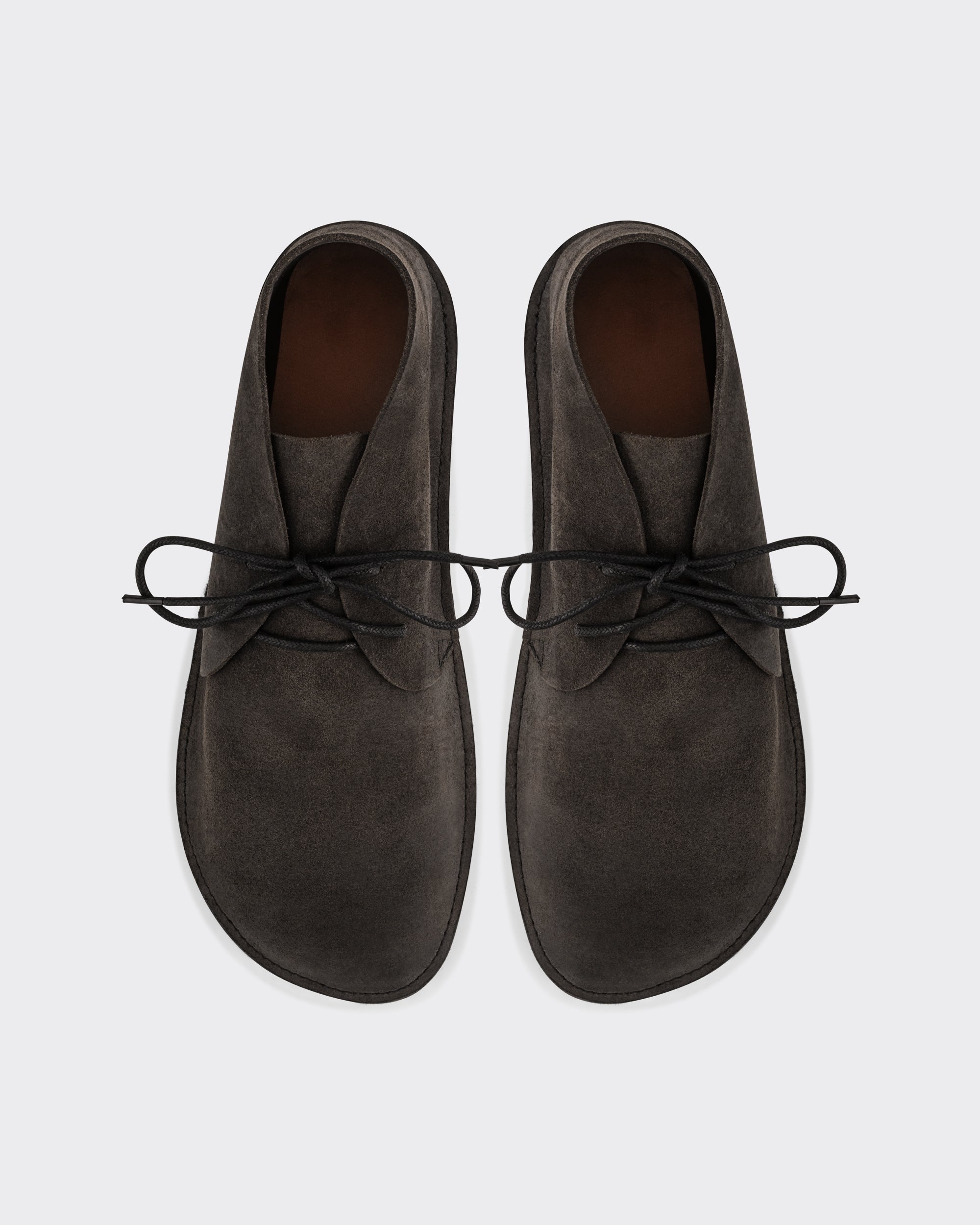 Aurora for BEIGE North Pacific chukka boots in charcoal Horween roughout leather, top view